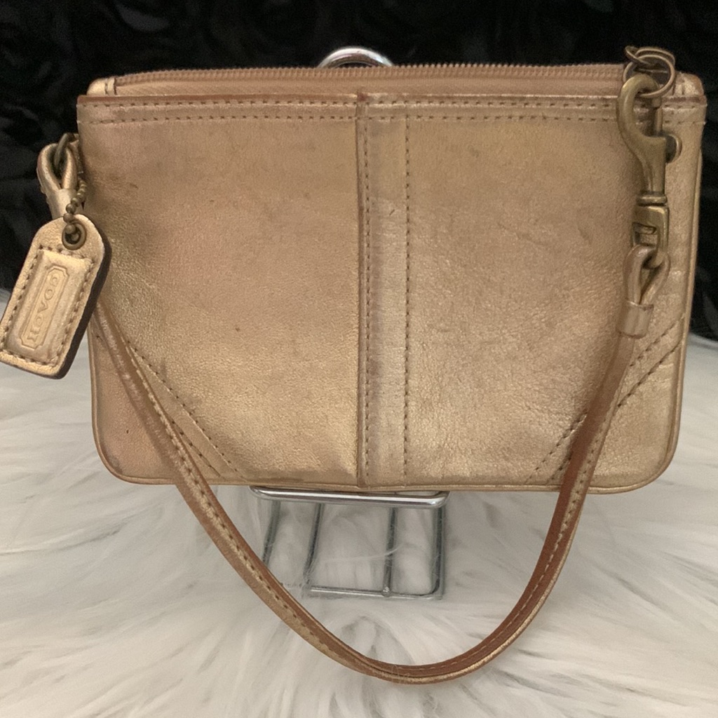 Coach Metallic Gold Wristlet Preowned Used